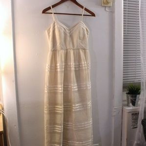 🌟2 FOR $15🌟 Minuet Cream Lace Gown